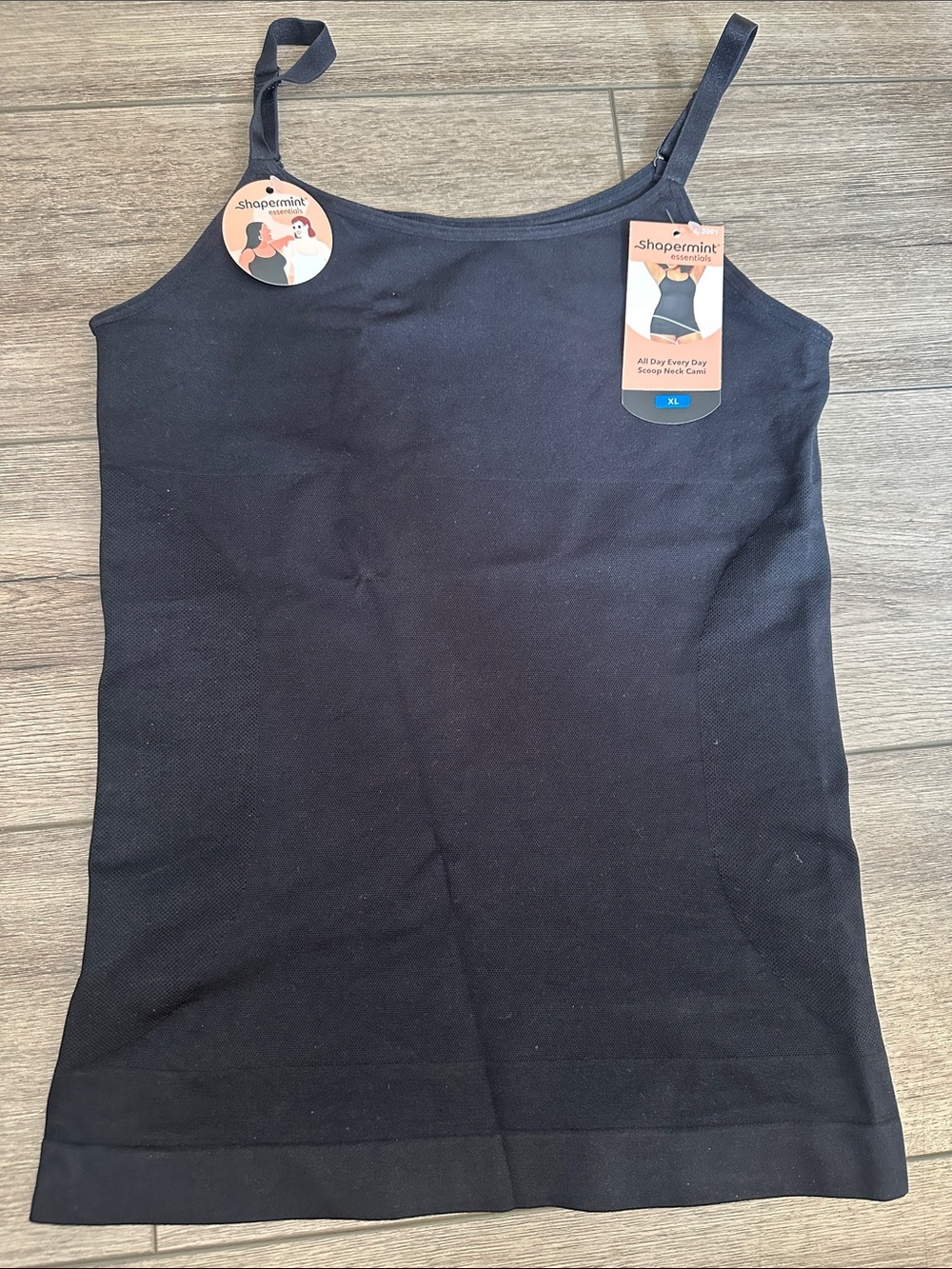 Shapermint Black Scoop Neck Cami Tank